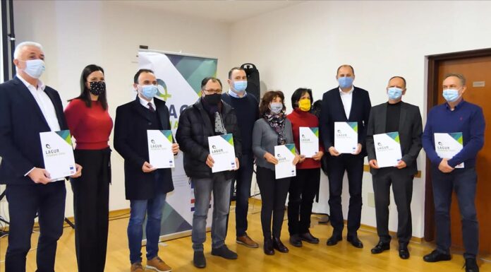 Dodijeljene Odluke o odabiru projekata u sklopu natječaja za Mjeru 7. i Mjeru 2. iz Lokalne razvojne strategije u ribarstvu LAGUR-a Istarski švoj