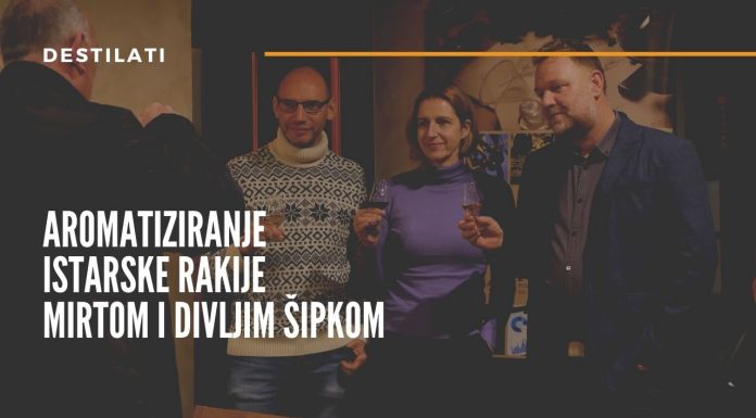 Rakija s mirtom i divljim šipkom