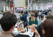 Vodnjanci predstavili tradicionalno vodnjansko desertno vino Vin de rosa na međunarodnoj izložbi vina Slow Wine Fair u Bologni