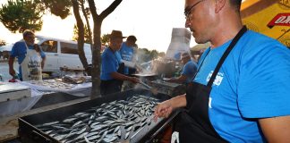 Ribarska fešta u Peroju okupila ljubitelje morskih delicija