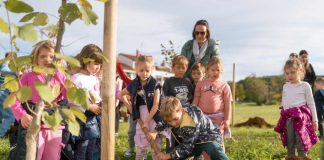 U Vrsaru posađen pokazni nasad lijeske