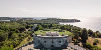 Pulske utvrde u nagrađenom katalogu